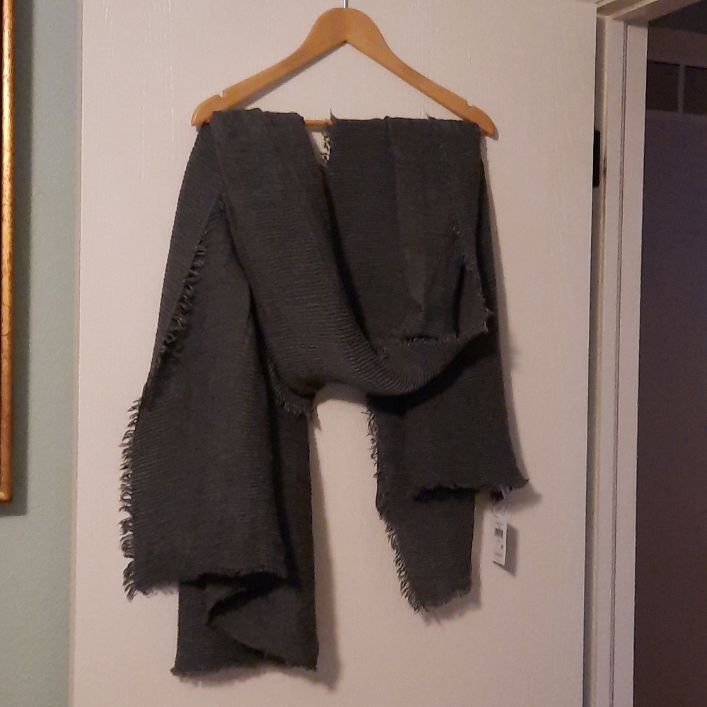 Calvin Klein gray scarf